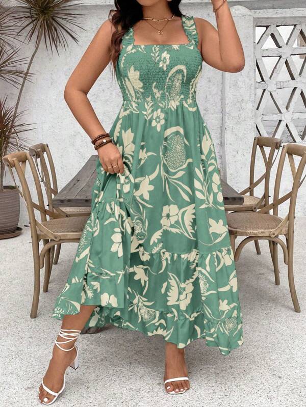 Vestido Evasê Plus Size Floral com Alças Grossas e Babado na Barra - Estilo Boho